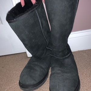 Tall black ugg boots